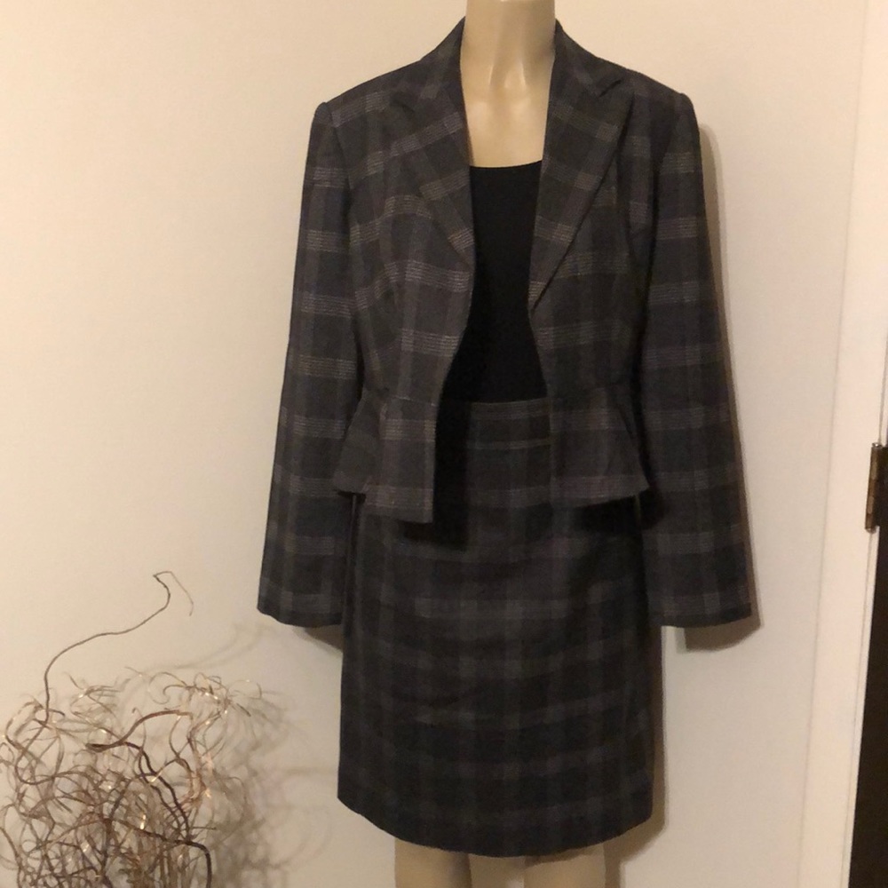 Plaid skirt suit